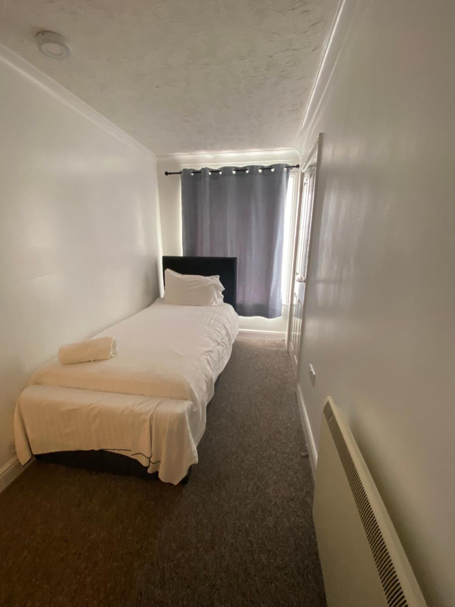 Spacious One Bedroom Flat With River View, 1E Great Yarmouth Exterior foto